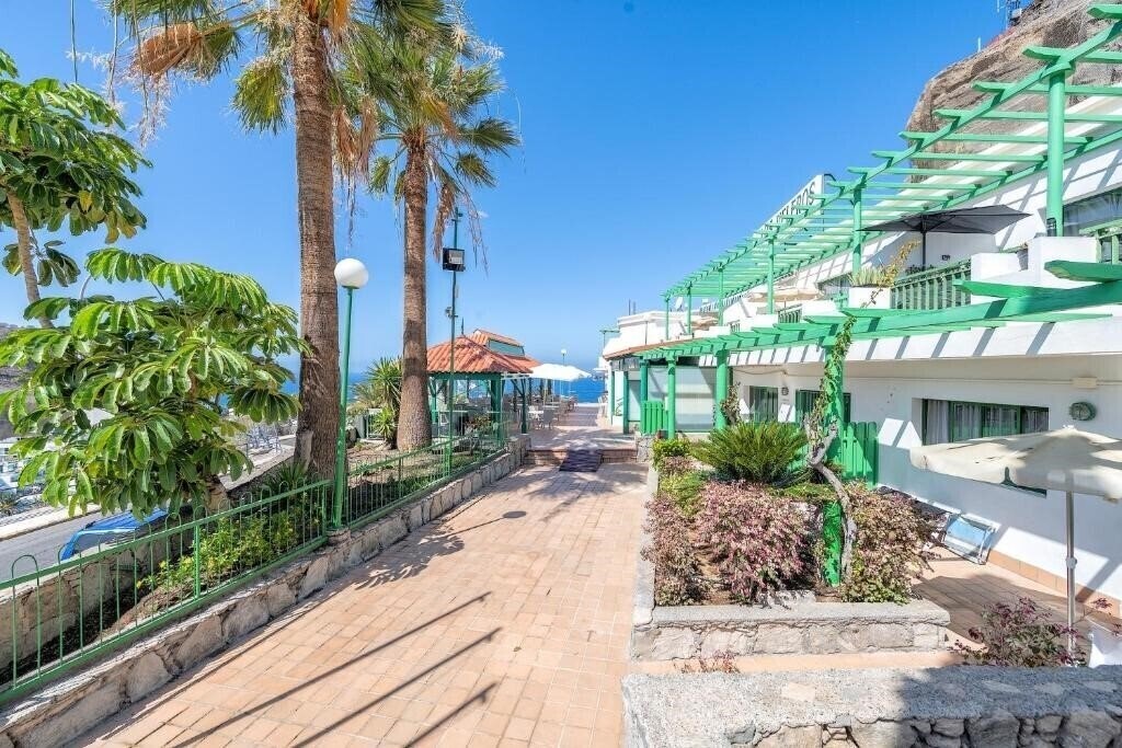 Отель Apartamentos Los Veleros 2*