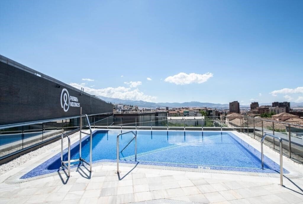 Отель Hotel Granada By Pierre & Vacances 4*