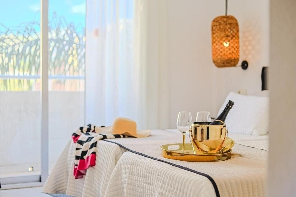 Отель Hotel Olas de Almunecar (ex. Hotel Carmen Almunecar, Hotel Olas de Almunecar) 2*