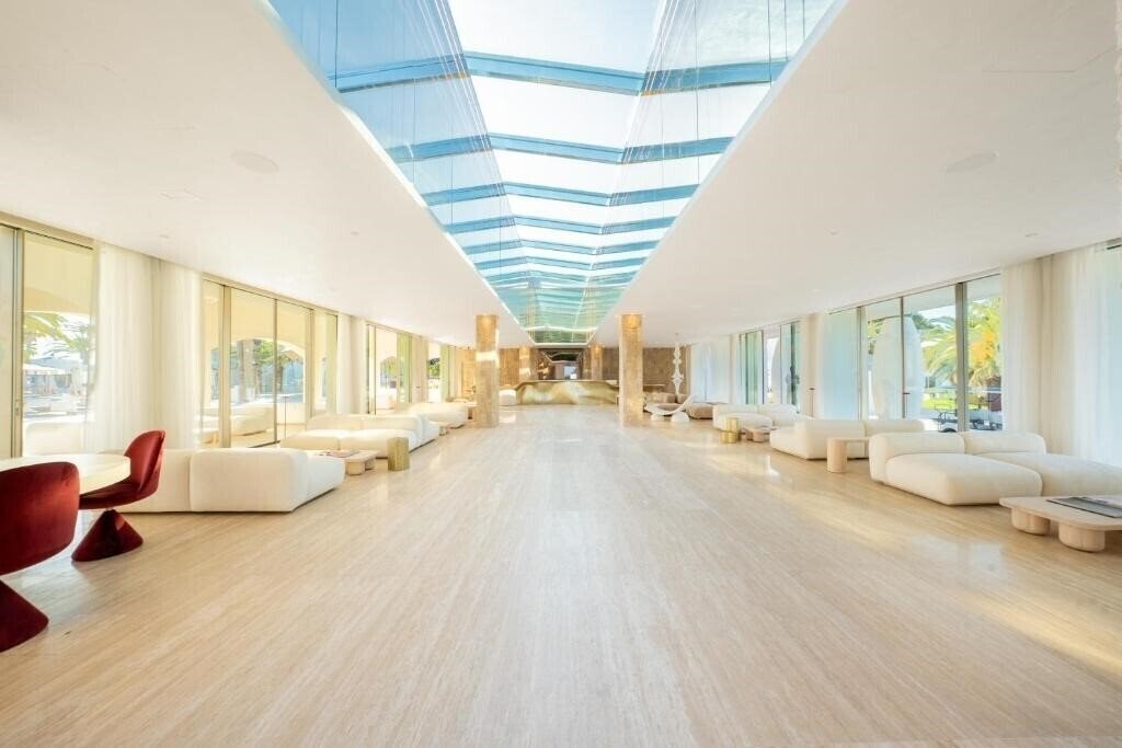 Destino Pacha Ibiza Resort 4* суреті