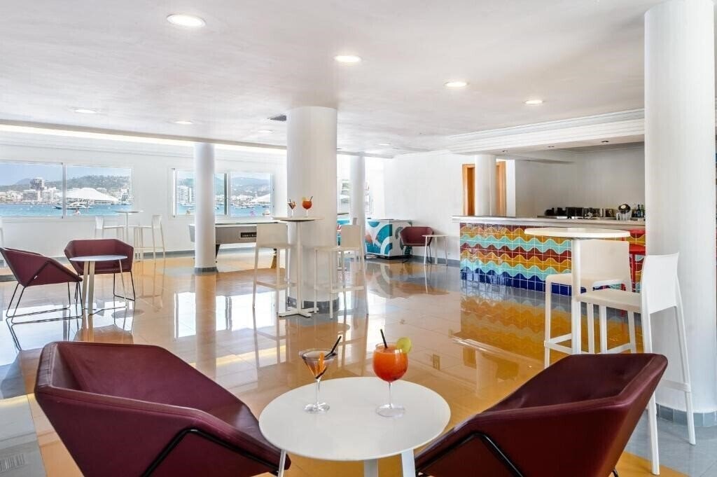 Hotel Vibra S'Estanyol (ex. Playasol S`Estanyol) 3* суреті