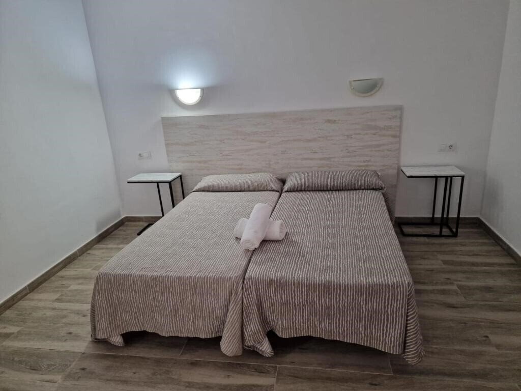 Puerto Cala Vadella Apartments апартаменты фотосуреті