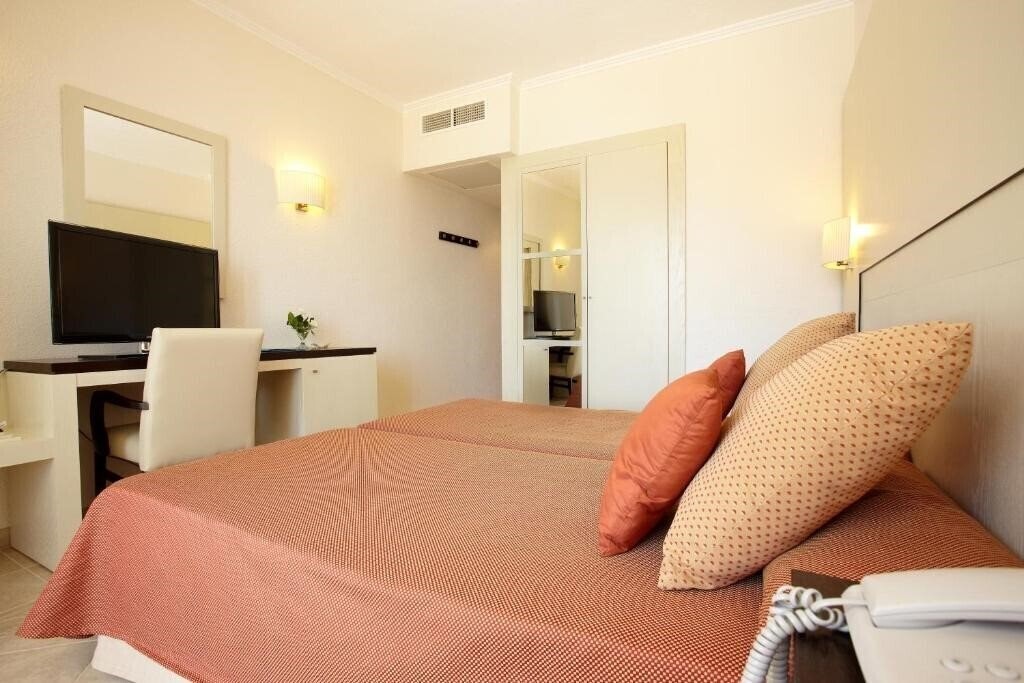 Grupotel Imperio Playa 4* суреті