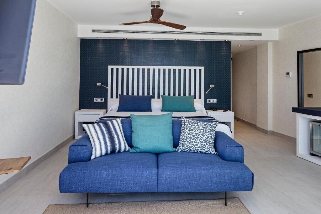 Фото Catalonia Royal Ses Estaques Adults Only (ex. Catalonia Royal Ses Savines) 4*