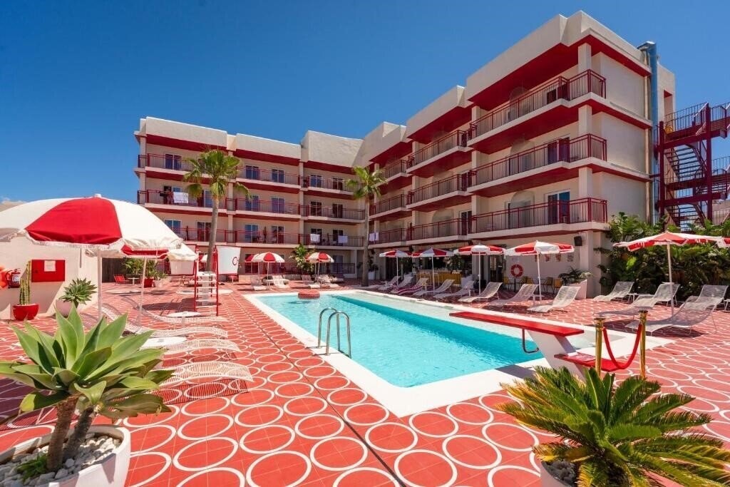 Romeos Ibiza 4* қонақ үйі