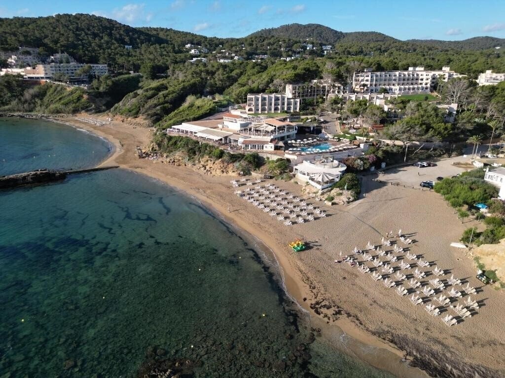 Invisa Club Cala Blanca 3* қонақ үйі