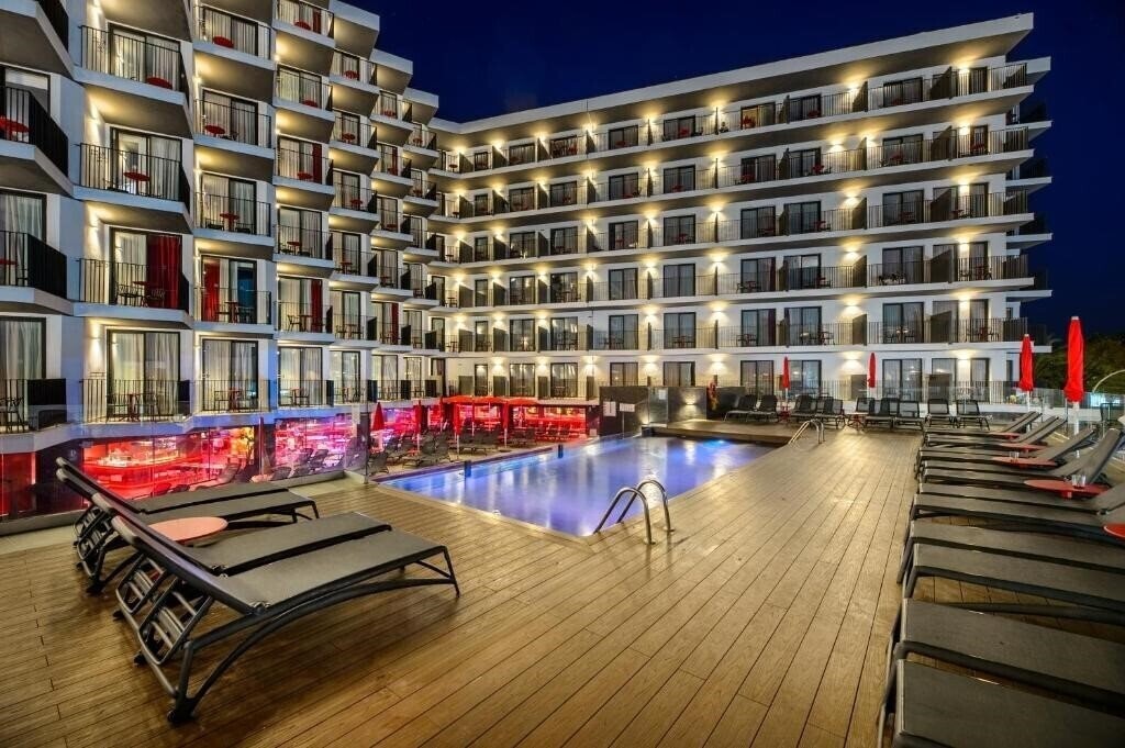 Фото Vibra District - Adults Only 4*