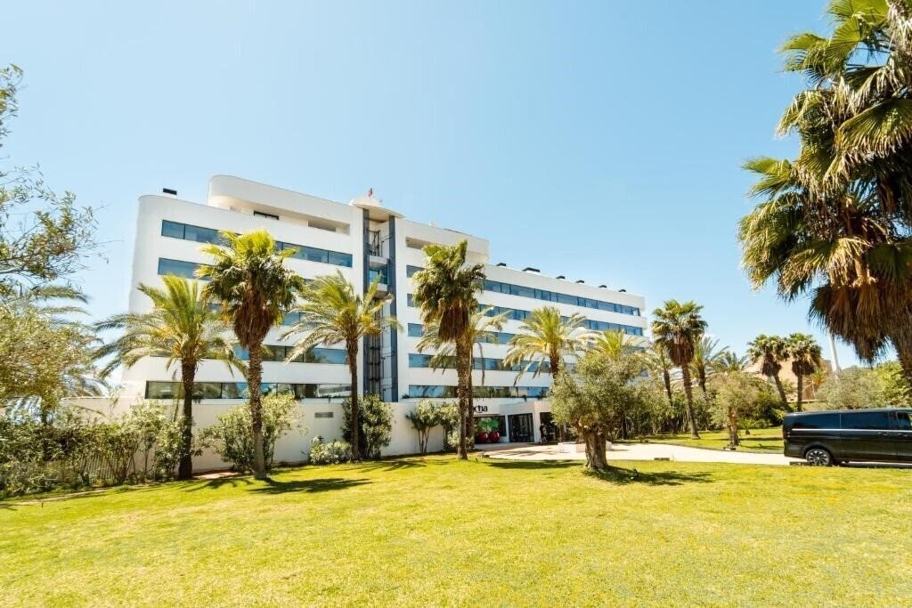 Отель El Hotel Pacha 4*