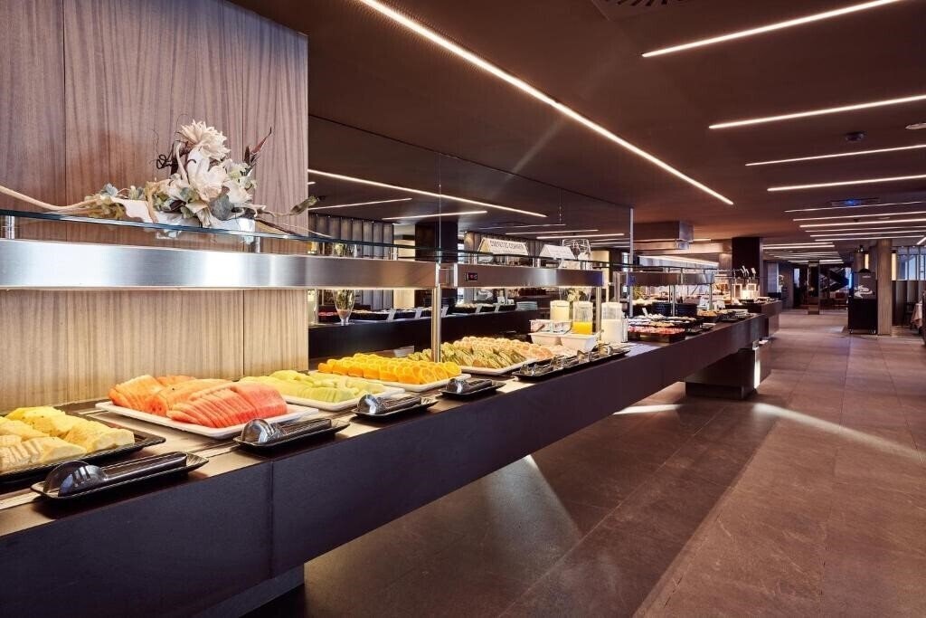 Olivia Palace Bonanza Playa 4* фотосуреті