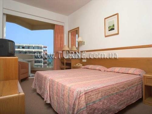 Отель Borneo 4*