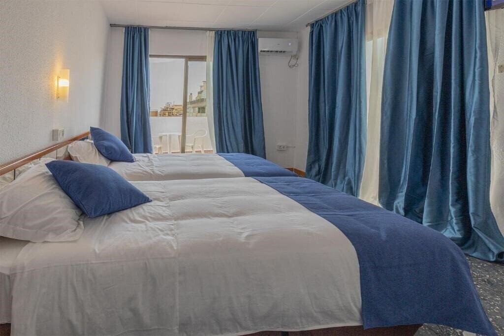 Vila De Calella 3* суреті