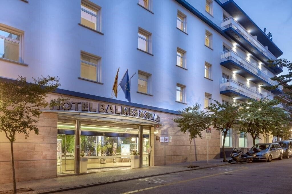 Изображение GHT Balmes Hotel, Aparthotel & Splash 3*
