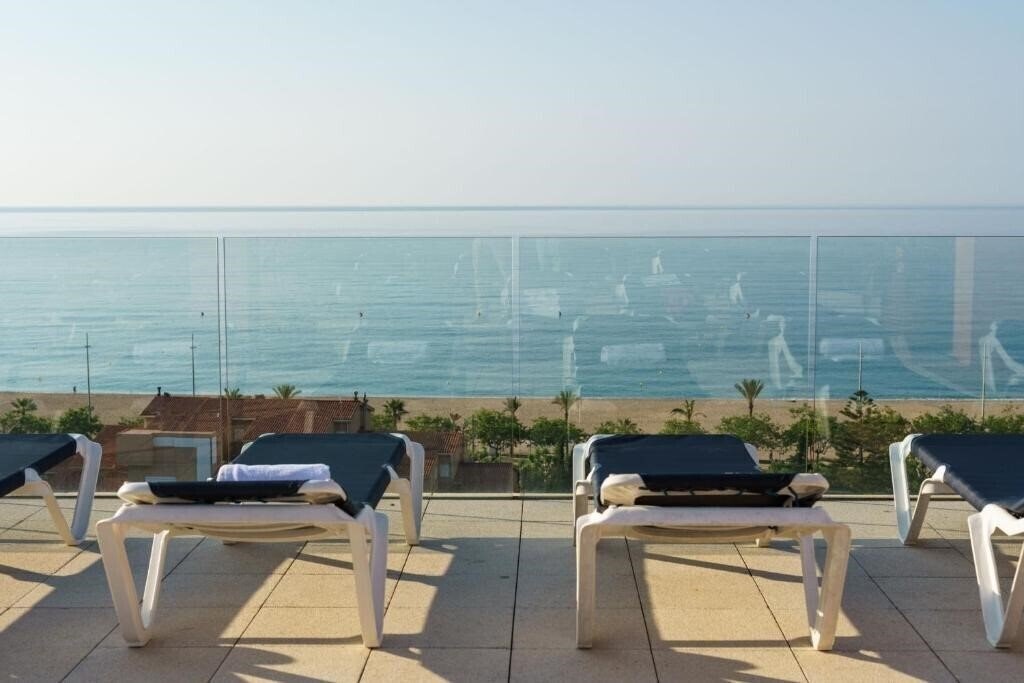 Catalonia 3* суреті