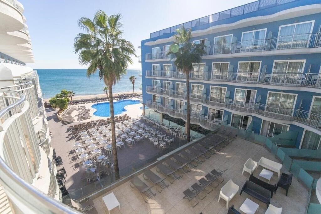 Augustus Hotel 4* фотосуреті