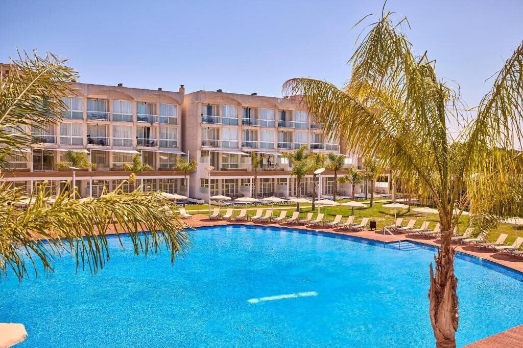 Изображение Zafiro Alzina Mar 4*