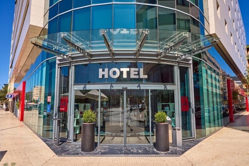 Отель Civis Luz Castellon 4 S (ex. Sercotel Luz Castellon, Hotel Luz Castellon) 4*