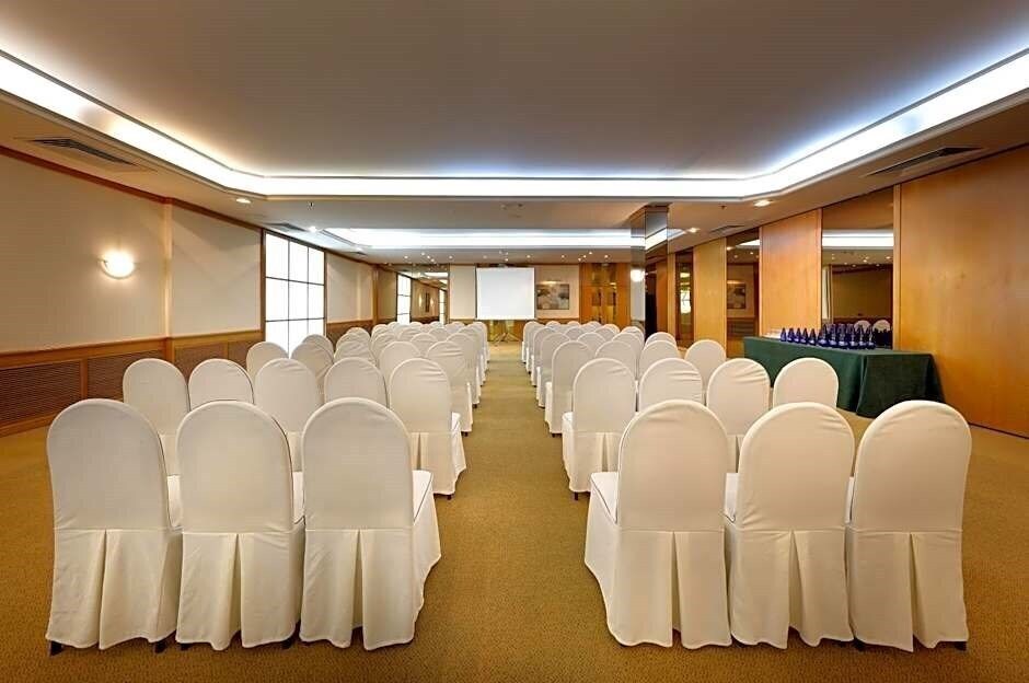 Фото Crisol Puerta de Burgos (ex. Hotel Puerta de Burgos, Zenit Puerta de Burgos) 4*