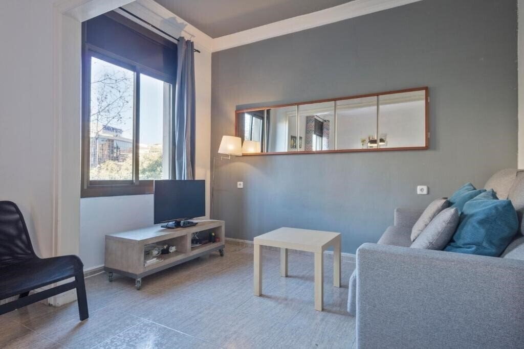 Фотография Apartamentos Tarradellas 3*