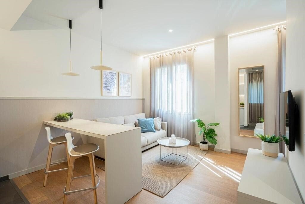 Fisa Rentals Ramblas Apartments 3* суреті