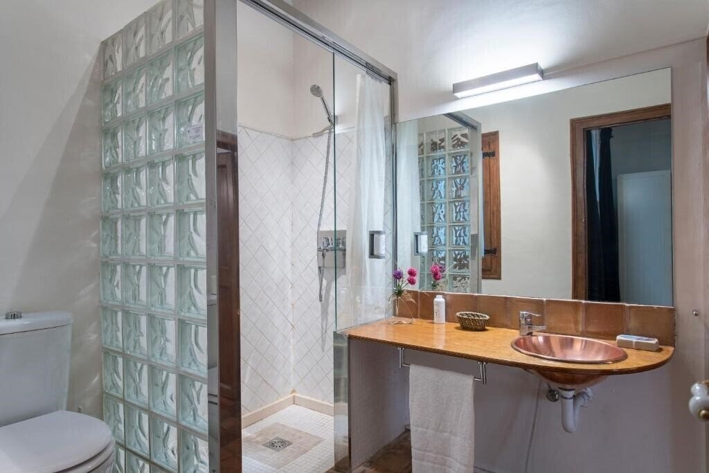 Habitat Apartments Ferran 3* суреті