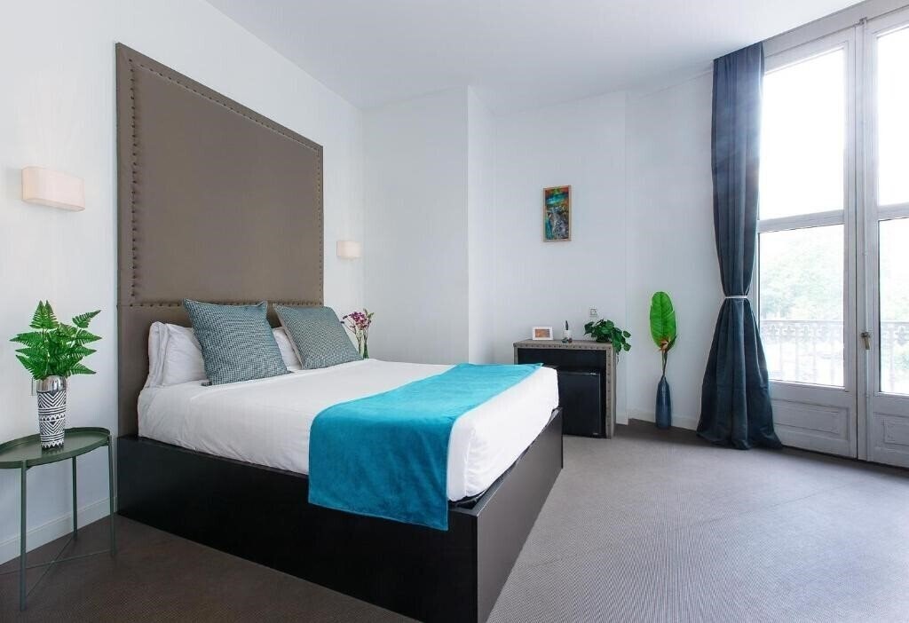 Отель Amra Hostel 2*