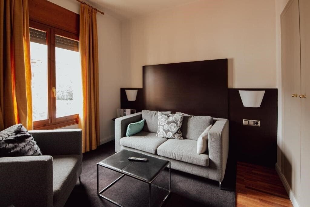 Картинка Apartamentos Hotel Pessets & Spa 3*