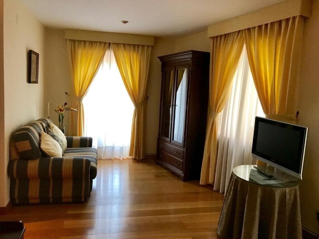 Jaume 3* фотосуреті