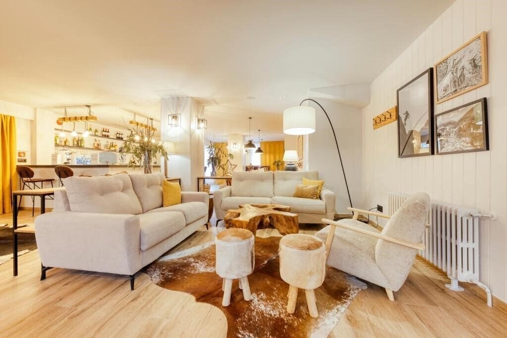 Hotel Viella (ex. Husa Viella) 2* қонақ үйі