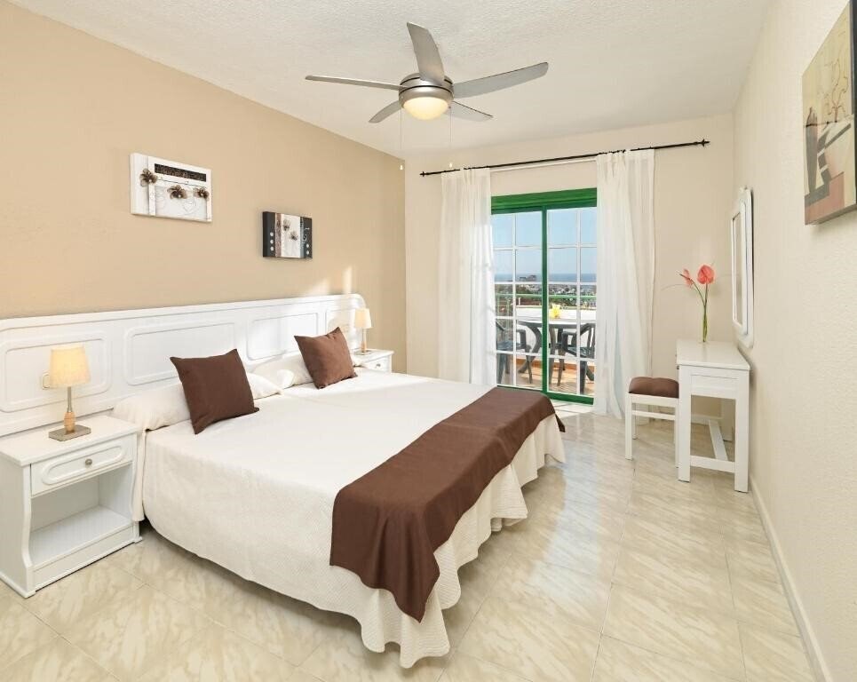 Фото Regency Torviscas Apartaments And Suites 3*