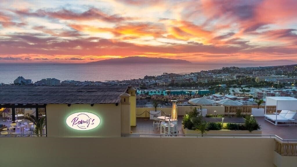 Ramada Residences by Wyndham Costa Adeje (ex. Clc Paradise) 4* суреті