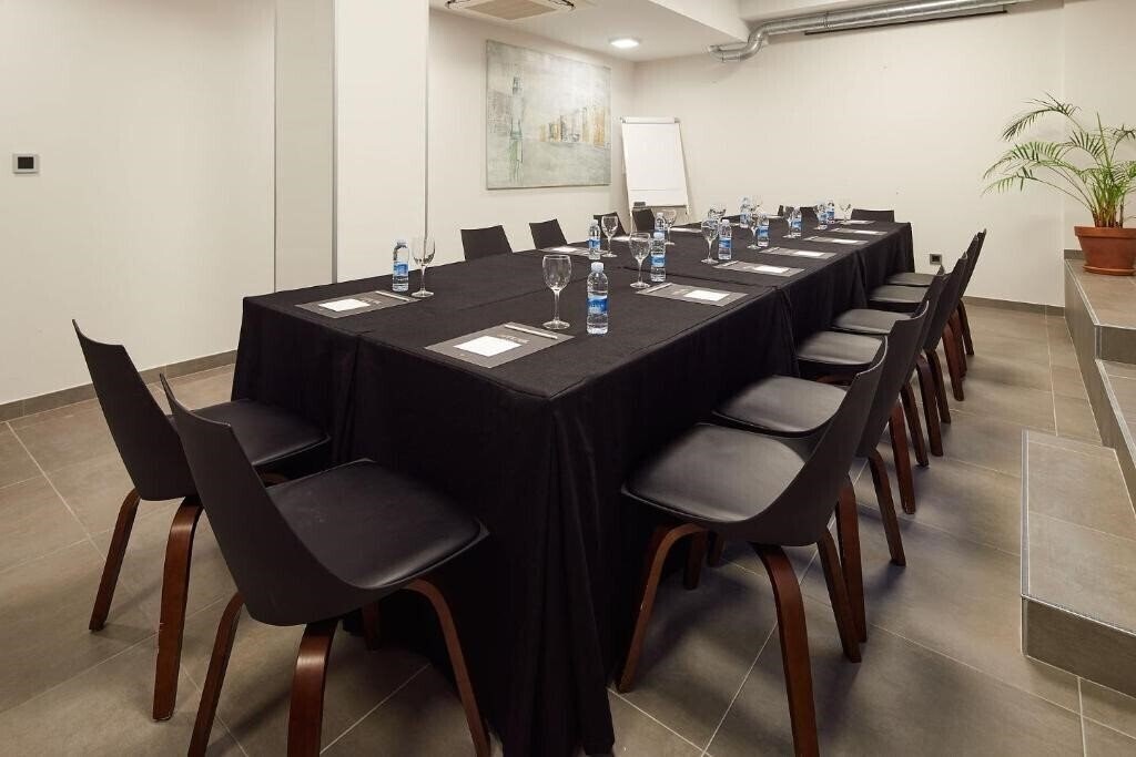 Hotel Arrizul Congress 4* суреті