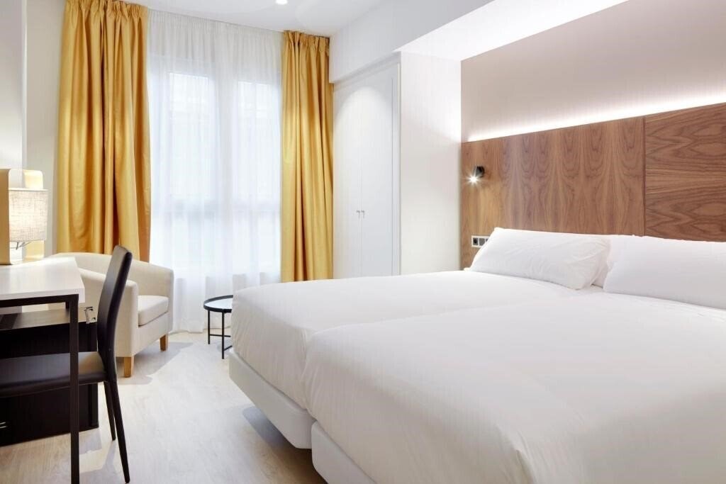Hotel Arrizul Congress 4* суреті