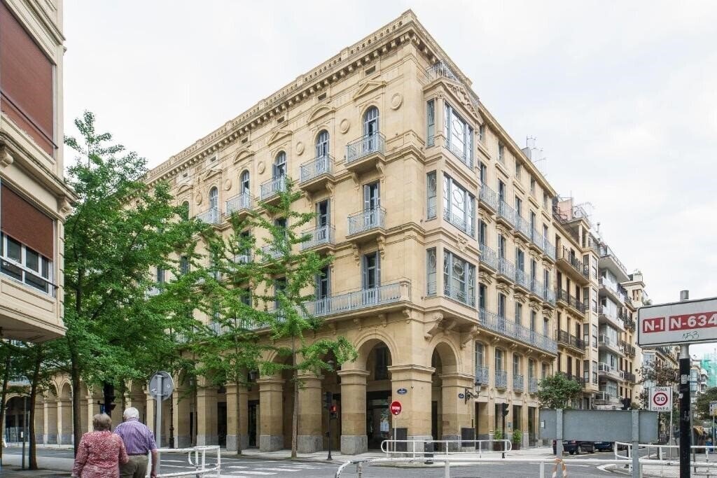 Hotel Arbaso 4* қонақ үйі