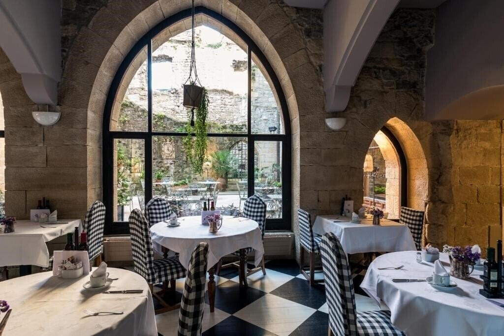 Parador De Hondarribia El Emperador (ex. Parador Castillo De Carlos V) 4* суреті
