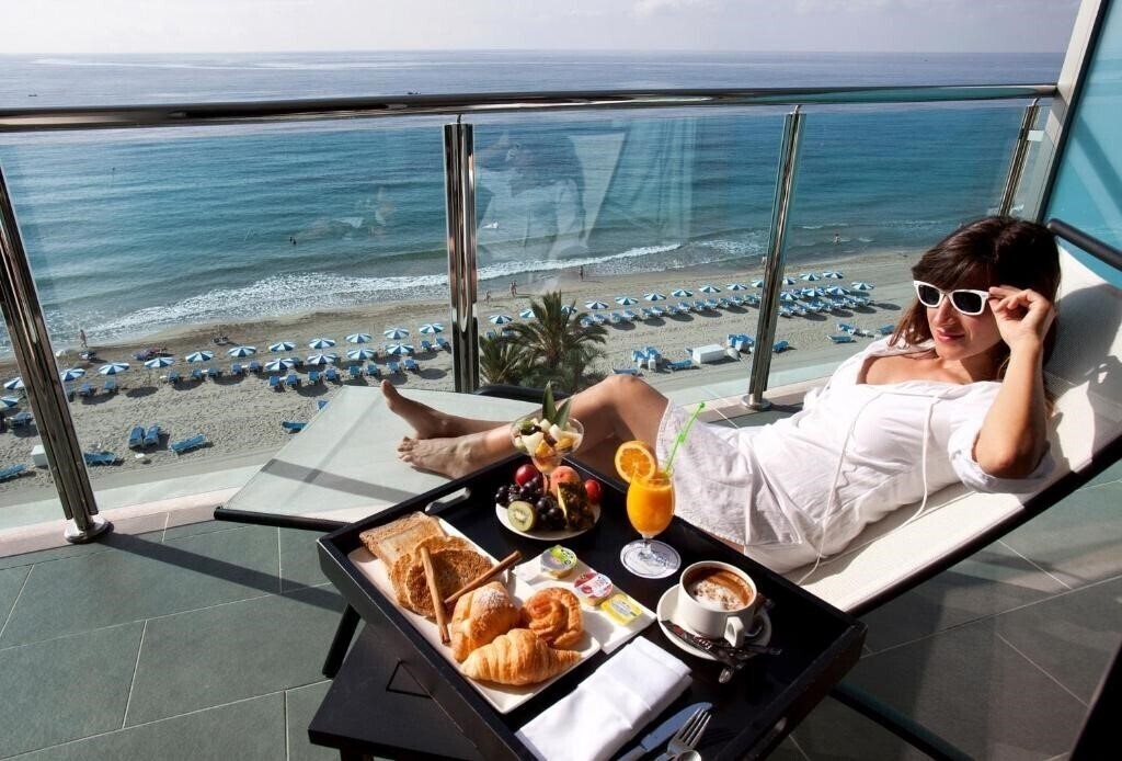 Allon Mediterrania 4* суреті