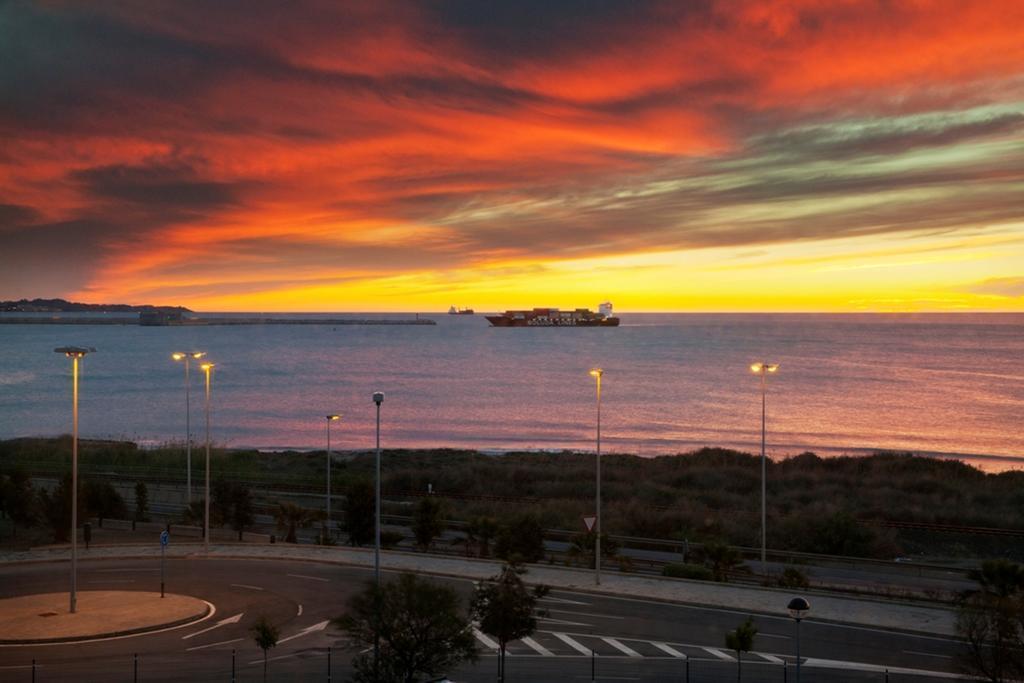 Картинка B & B Alicante (Ex Holiday Inn Express) 3*