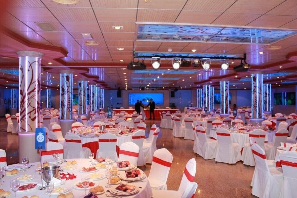 Marina Resort Benidorm The Original Benidorm Vibe (ex. Marina Benidorm, Marina Center, Marina Resort Benidorm) 4* суреті