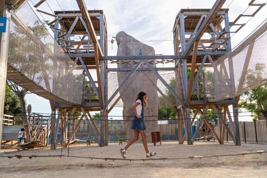 Изображение Magic Robin Hood 4*