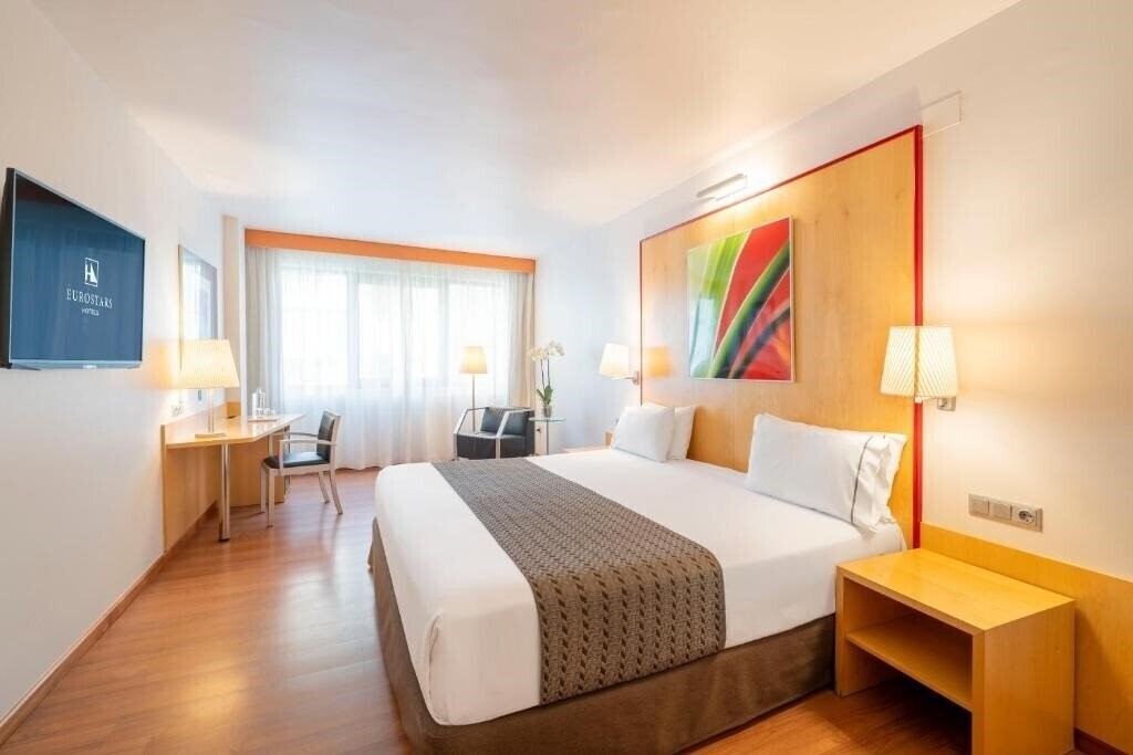 Отель Eurostars Centrum 4*