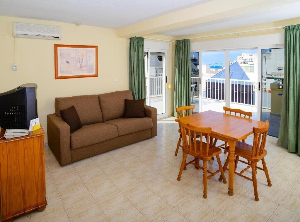 Фотография Avenida Apartaments 3*