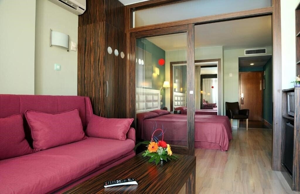 Olympic Palace 4* фотосуреті