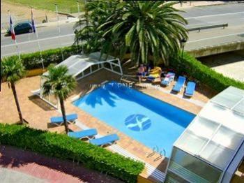 Отель Hotel Roses Platja (ex. Prestige Coral Platja) 3*