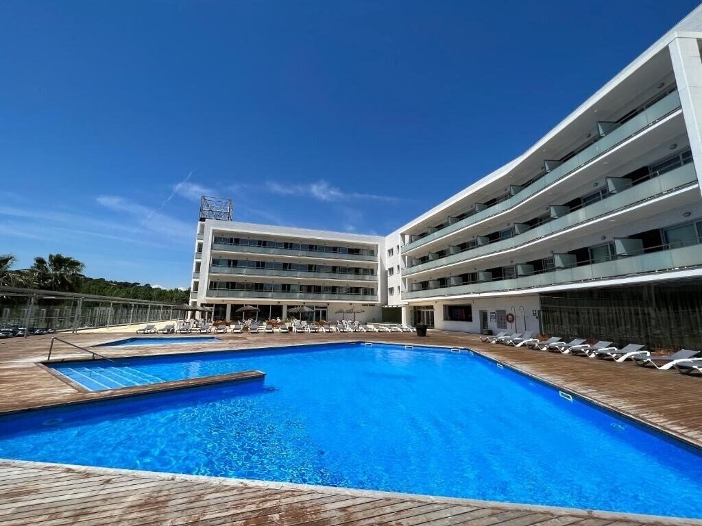 Отель Nautic Park 4*