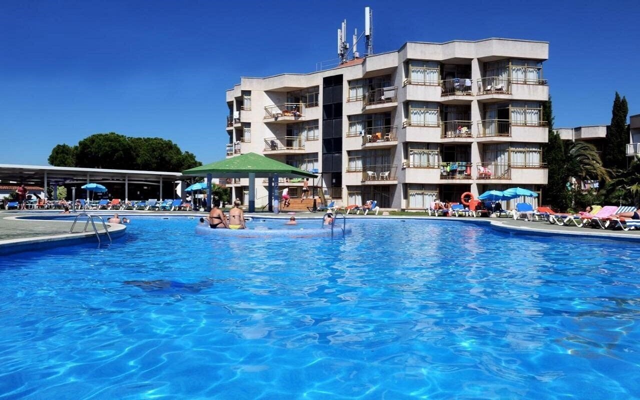 Apartamentos Bolero 3* қонақ үйі