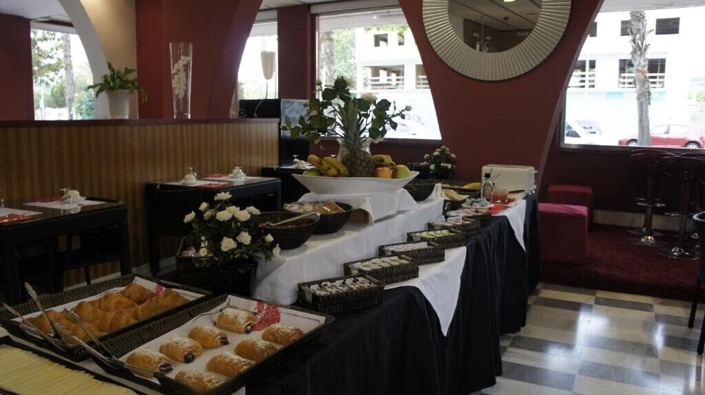 Pinar del Mar 3* фотосуреті