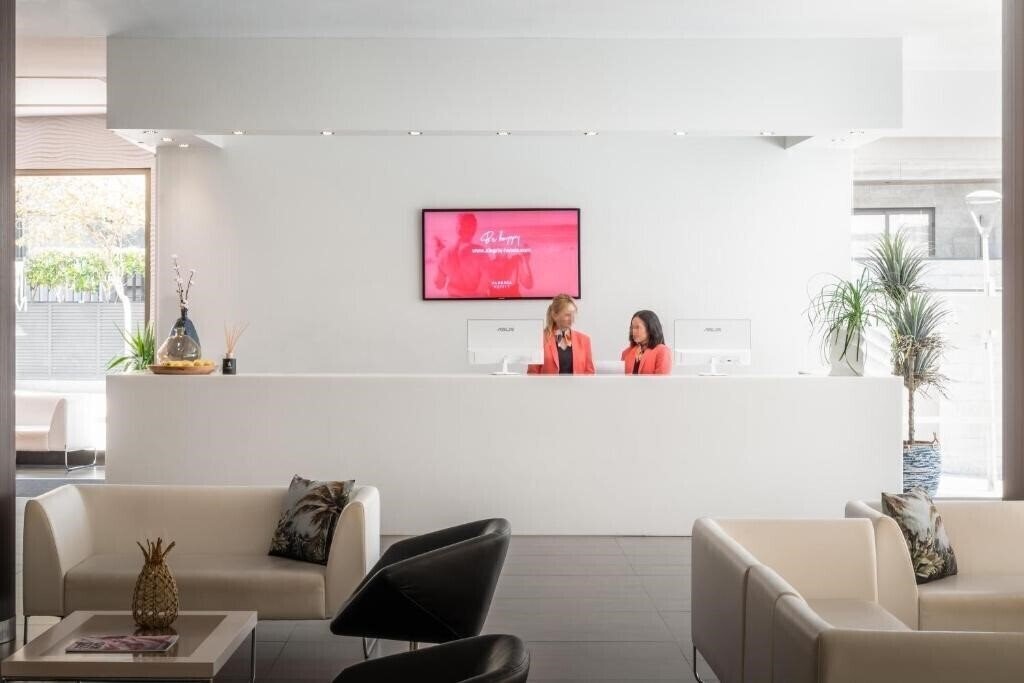 Mariner Hotel 4* суреті