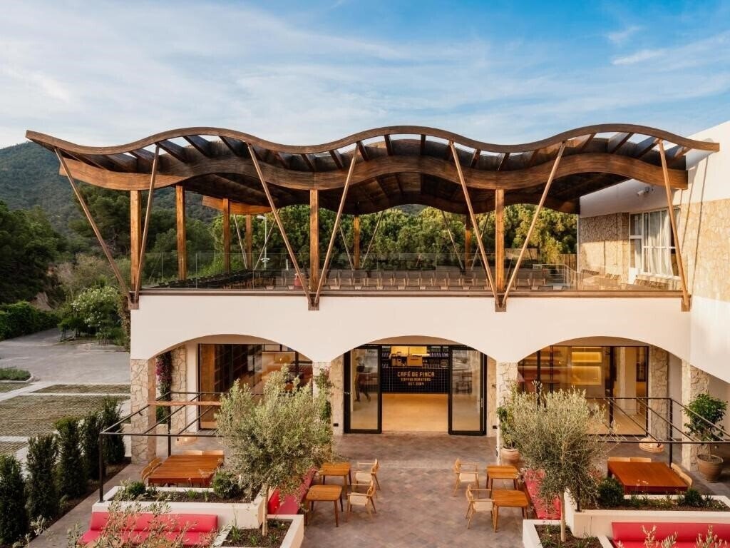 Club Hotel Giverola 3* фотосуреті