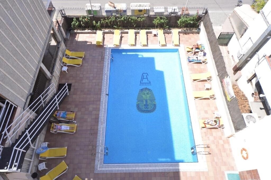 Отель Bluesea Copacabana (Lloret De Mar) 3*