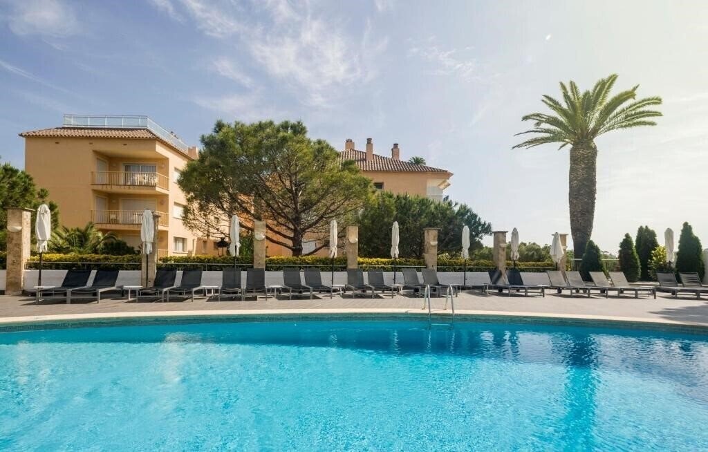 Ilunion Caleta Park 4* фотосуреті