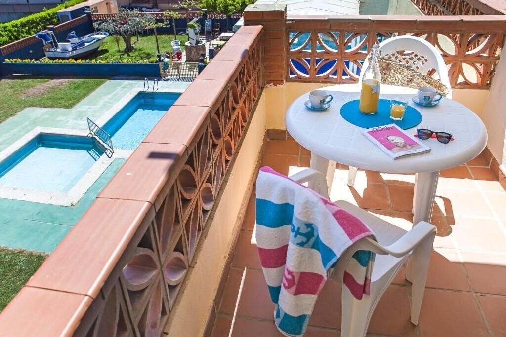 Картинка Apartamentos Quijote Estartit Apart 3*